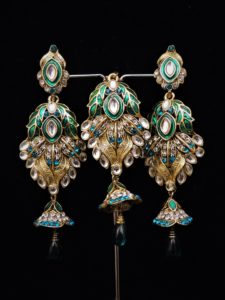 earring