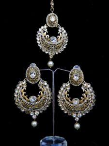 earring